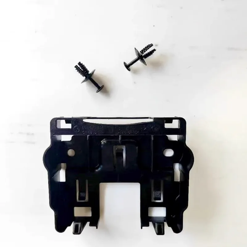 

A set for Audi Q2LQ3A3 TAYRON Sagitar Magotan B8L18CC Headlight Follow up Module 338 Computer Bracket MQB
