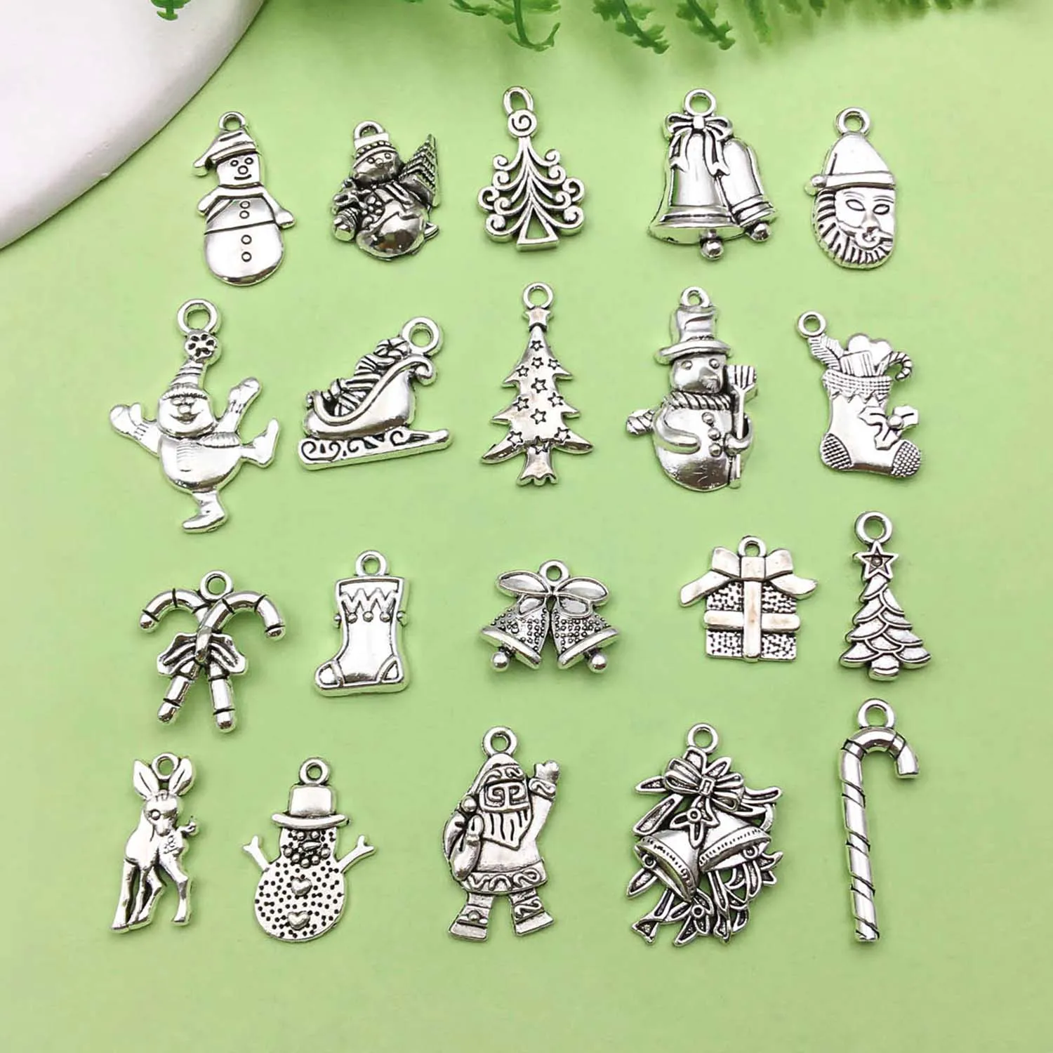 20/43pcs Christmas Decoration Charms Alloy Santa Claus