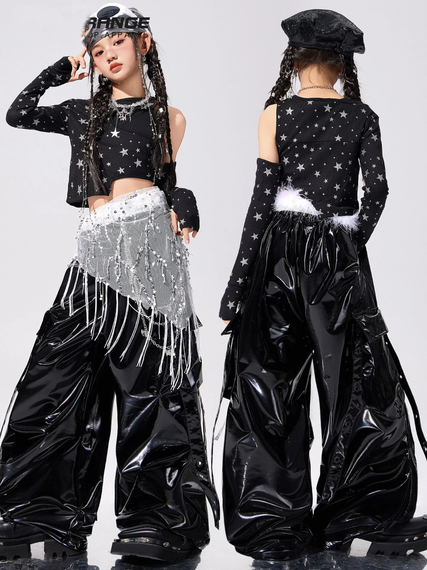 ชุดเต้นฮิปฮอปสีดำสำหรับเด็กผู้หญิง เสื้อครอปโชว์เอว กางเกงหนัง แขนยาว ประดับเลื่อม ชุดเต้นแจ๊ส ชุดแสดง รุ่น BL18188
