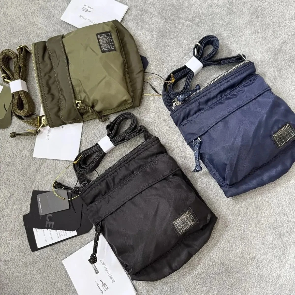 

Por Mini Nylon Crossbody Bag Multi-pocket Portable Pouch Unisex Commute Shoulder Bag