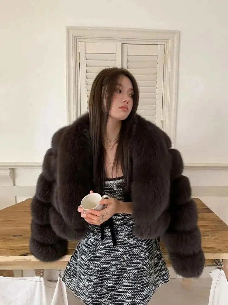 Iconic Street Fashion Week Luxury Cropped Faux Fur Coat Women Winter Hot Cool Girls Fluffy Fur Short Jacket