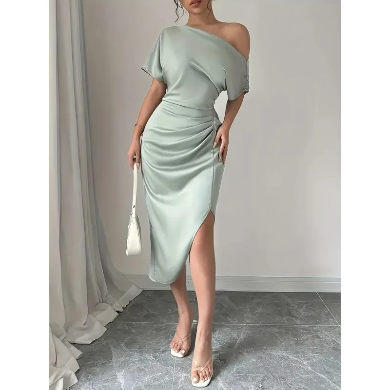 Robe moulante sexy plissée à col asymétrique - Brise visuelle la routine, ajoute une mode unique et une version du style infinie