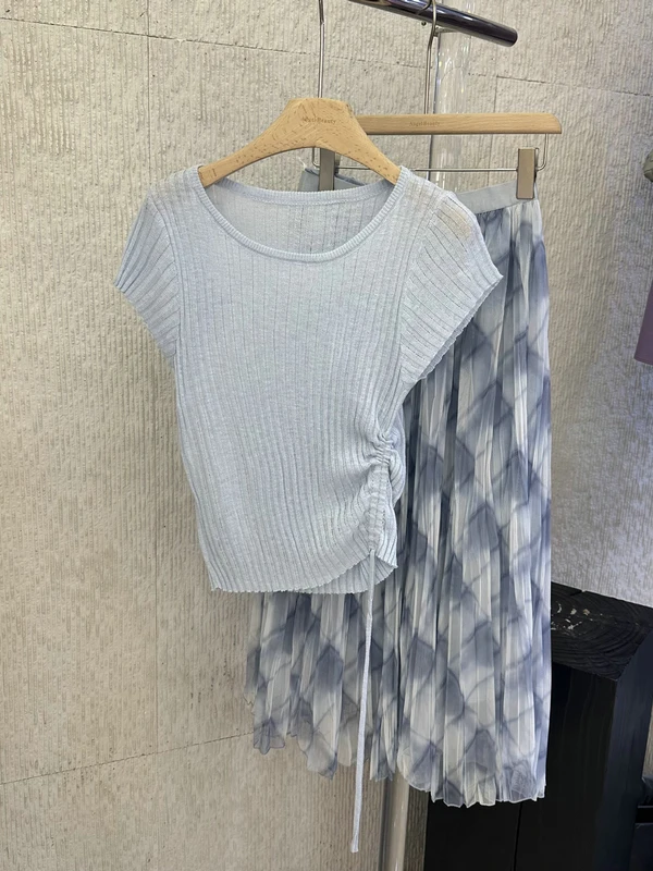 

Korean Style Light Maturity Spring Summer Two-Piece Set Ice Silk Gradient Water-Media Skirt Women's Fashion Trend