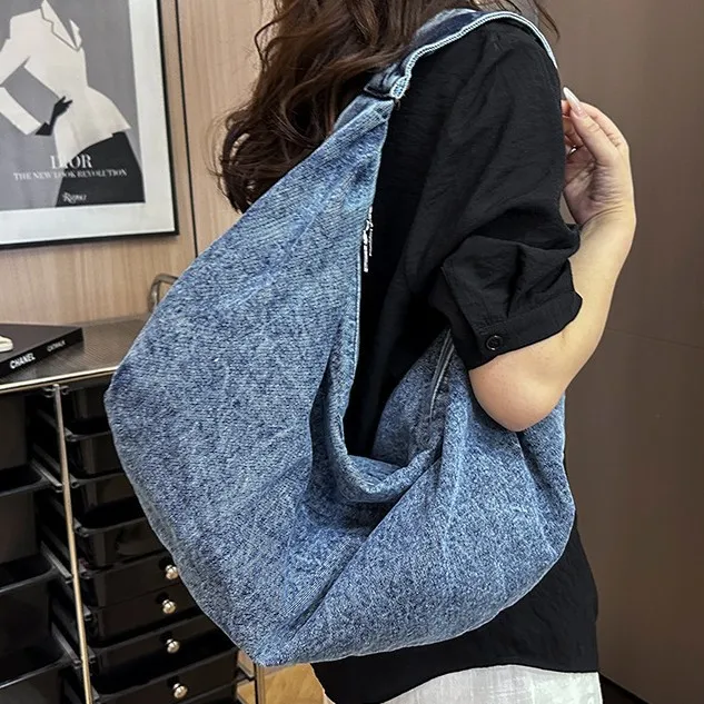 

2025 New Autumn Tote Bag for Women Luxury Designer Style Chic Shoulder Crossbody Bag Casual Vintage Lazy Bag Fashion Hong Kong