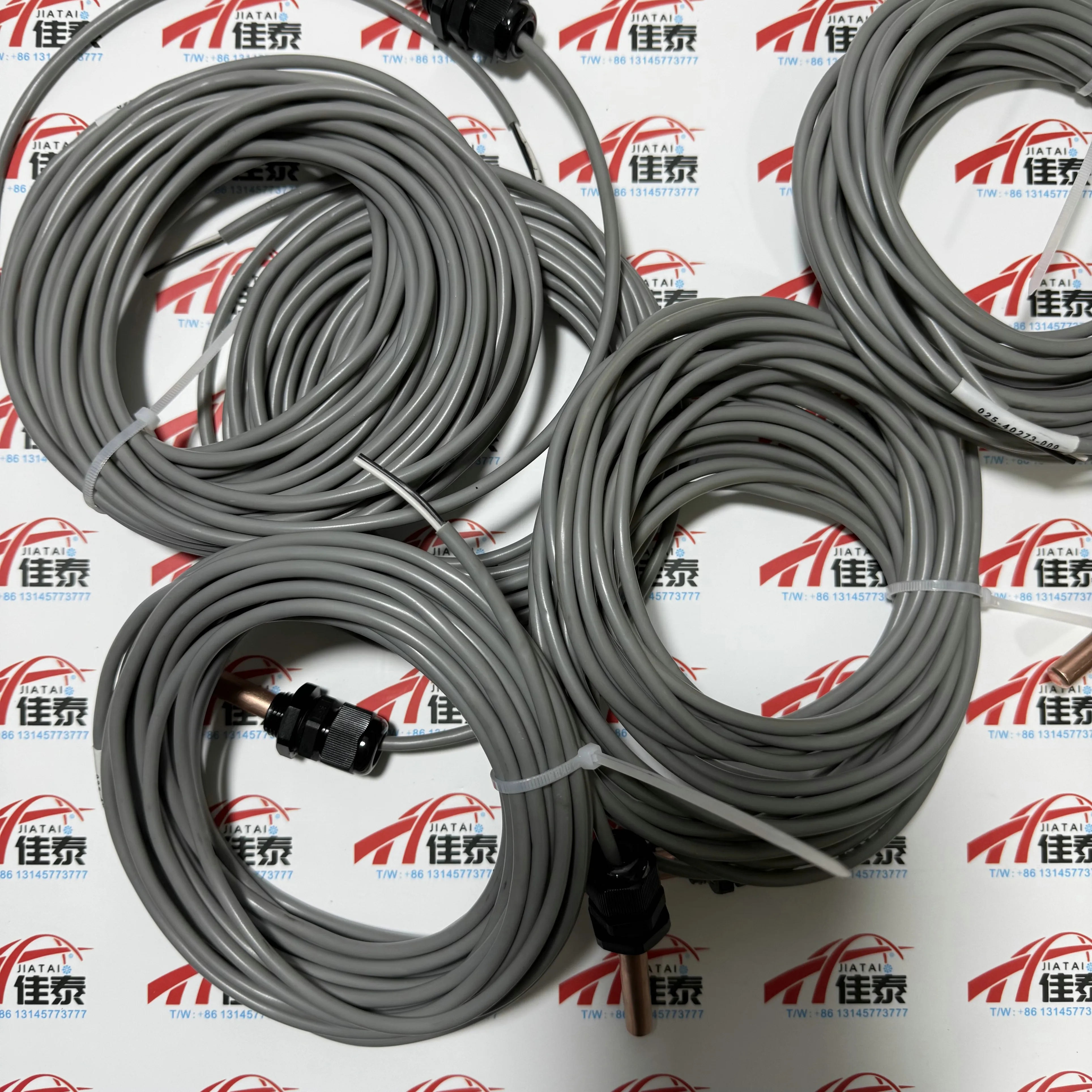 Новый датчик температуры 025-40273-009: высококачественный электронный компонент для измерения температуры