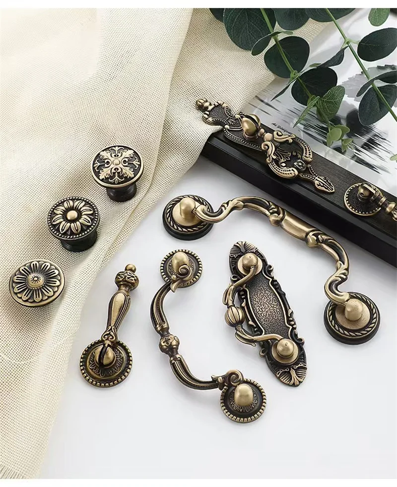 Vintage Palace Style Furnitue Handle Drawer Door Knob American French Wardrobe Cupboard Cabinet Door Handles Hardware Pulls Diy