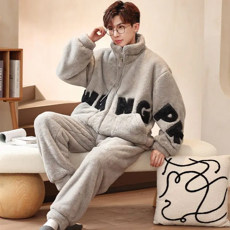 Coral Velvet Pajamas for Men Fall/Winter Thick Winter Teen Winter Flannel College Furry Homewear Can Be Worn Outside Sleepwear