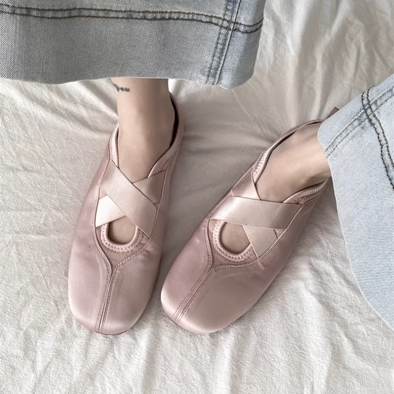 

Женские балетки с круглым носком, легкие атласные туфли на мягкой подошве, весенне-осенние женские милые танцевальные туфли Мэри Джейн