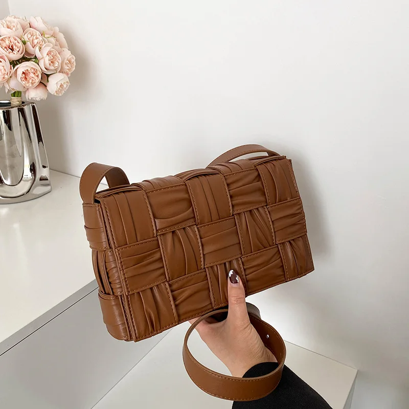 

Stylish Mini Clutch Casual Simple Vintage Fashionable Bag For Women With Trendy Design And Letter Logo Crossbody