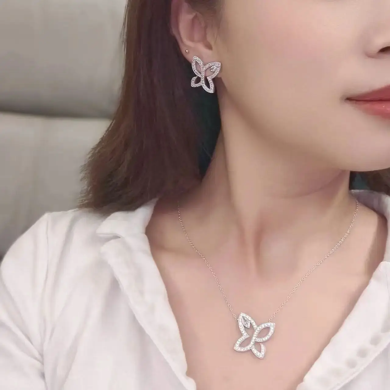 

S925 Sterling Silver Butterfly Design Necklace Exquisite Hollow Jewelry Earrings Wedding Gift Birthday Party Gift