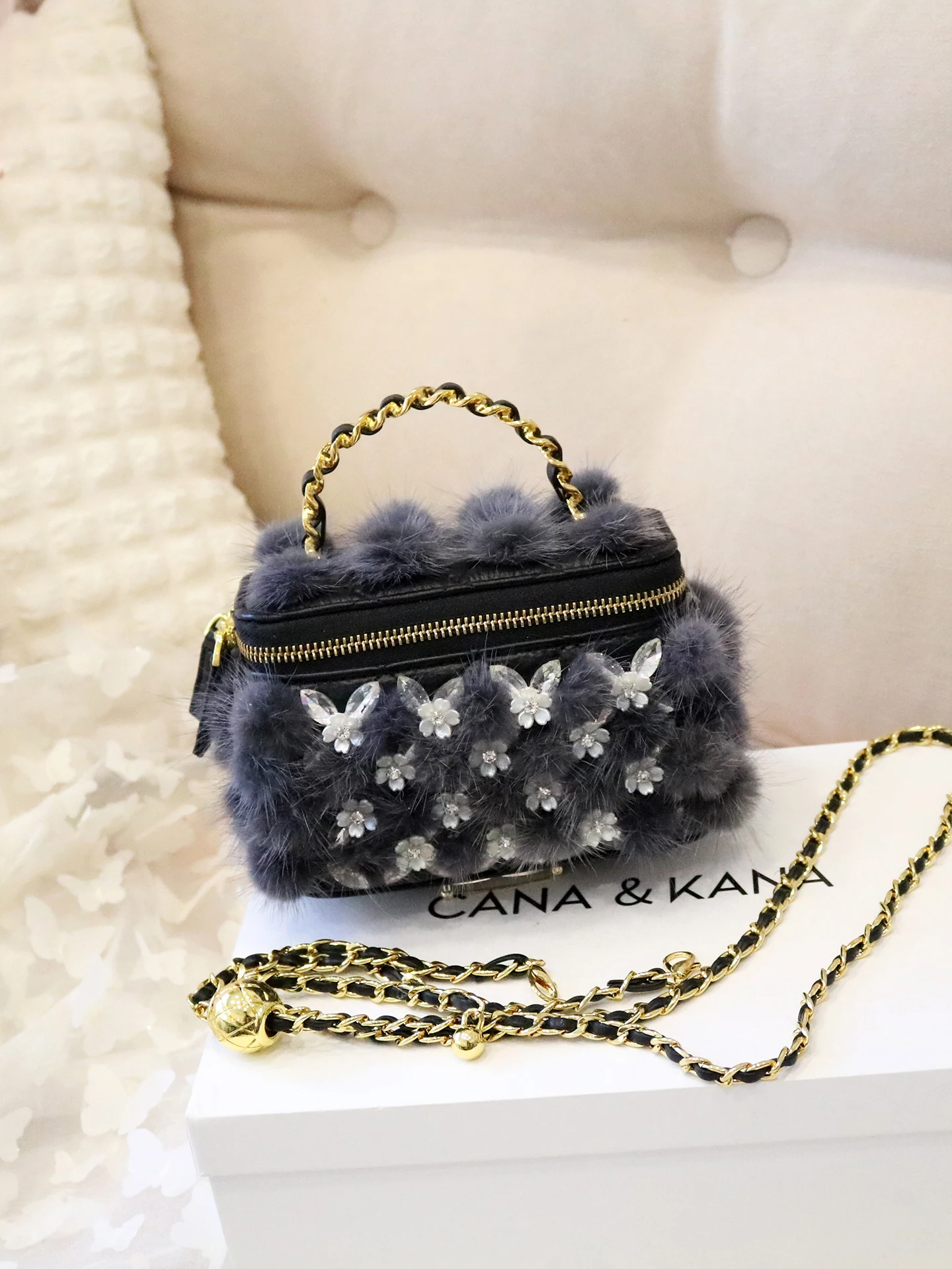 

Diamond Embedded Mink Fur Handbag Women's Versatile Single oulder Crossbody Bag Soft Leather Original Design Handbag