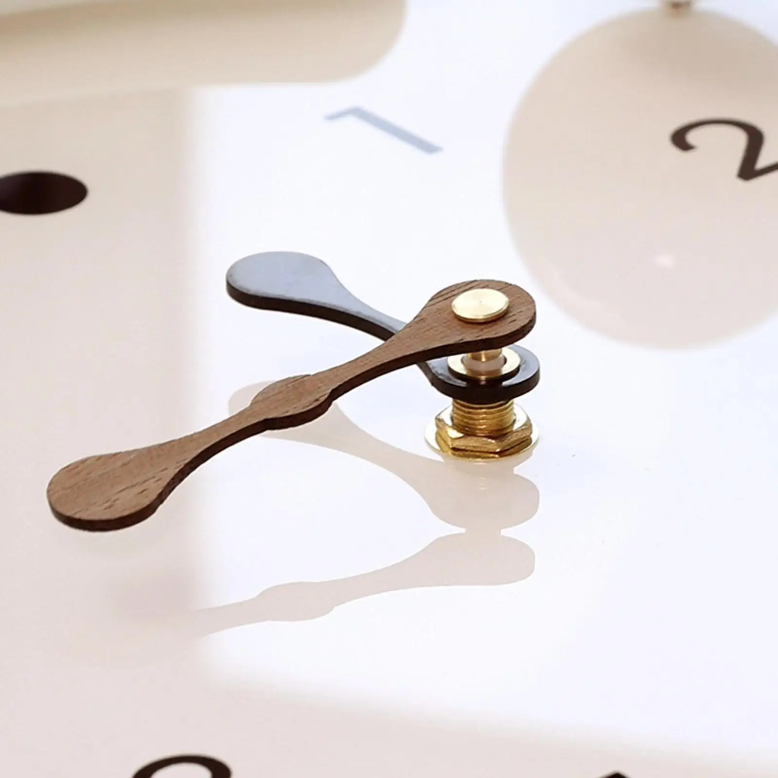 Wall Clock with Pendulum, Ornament,Supplies Lovely,Creative Versatile,Home