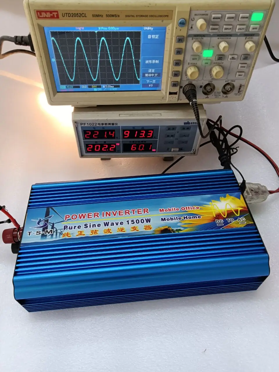 free shipping 1500W DC 36V to AC 220V 60HZ Dual Digital Display pure sine wave inverter