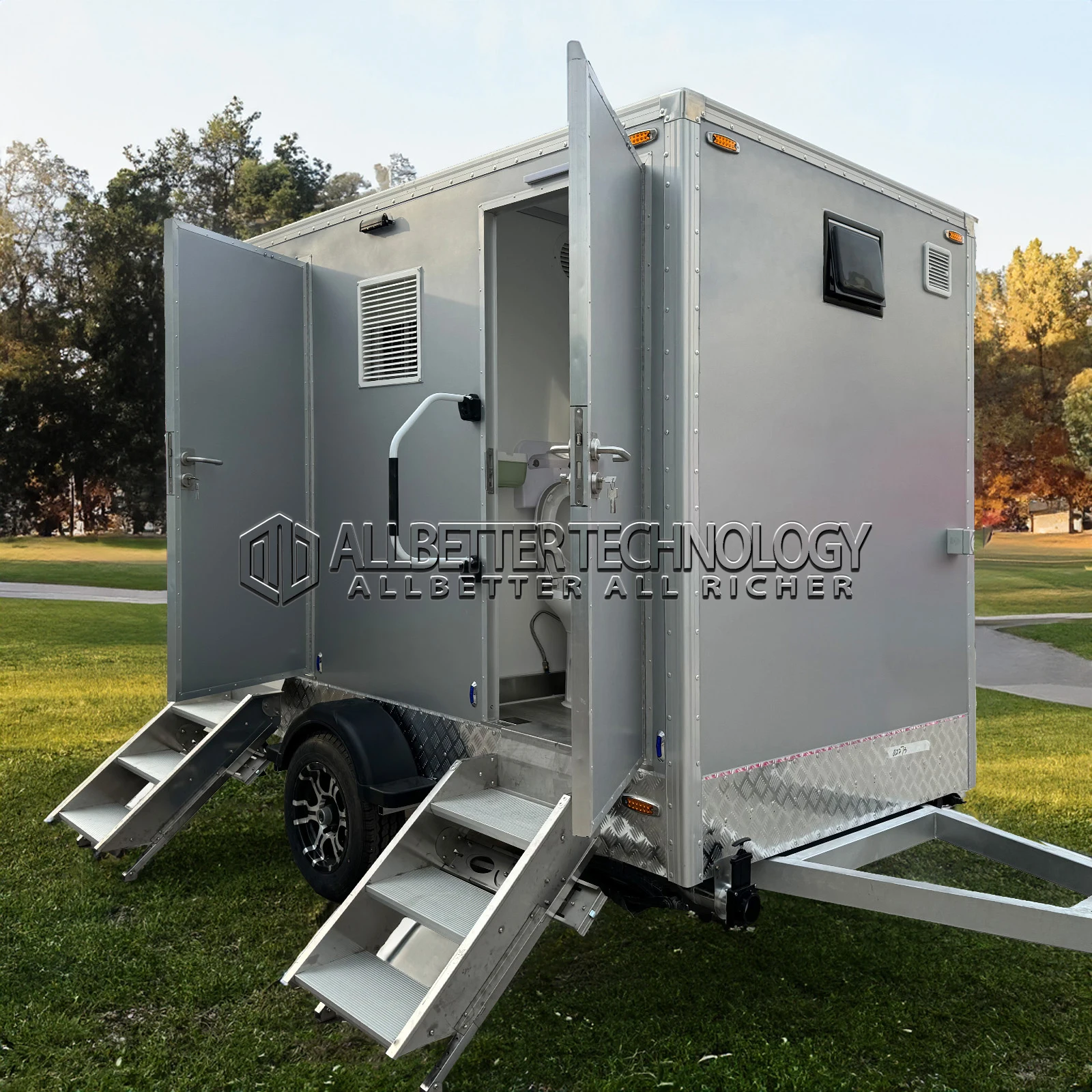 Allbetter Luxury Restroom Toilets and Shower Outdoor Bathroom Trailer Toilet Mobile Portable Toilet or Trailer for Sale