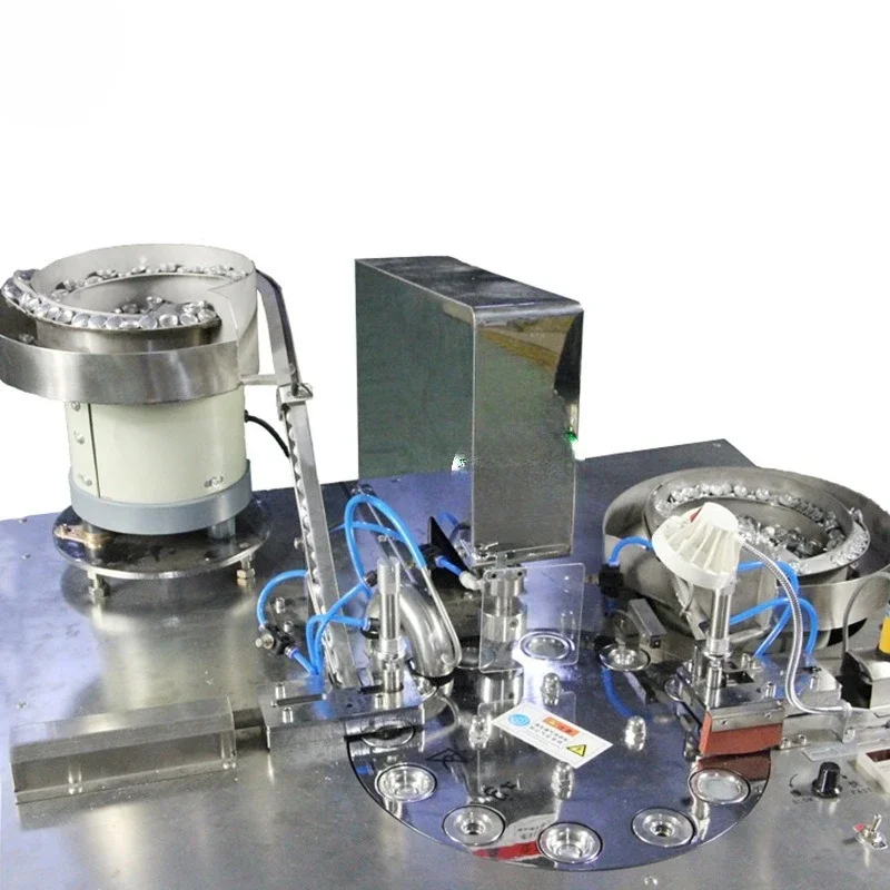 Automatic buckle machine, turntable buckle machine cloth buckle