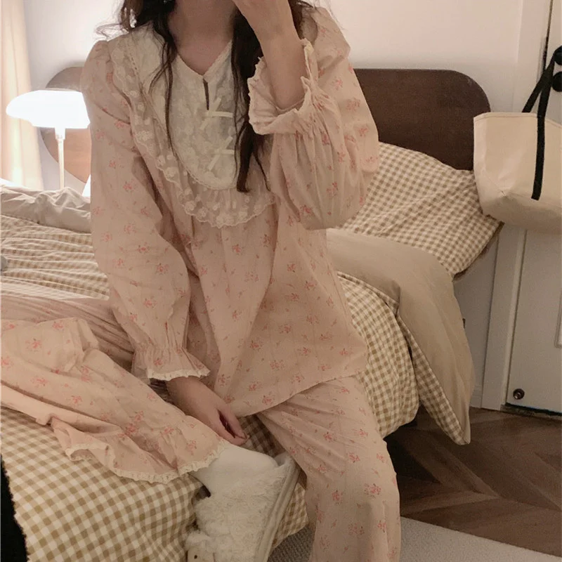 Sweet Korean Round Neck Long Sleeve Trousers Pajamas Suit Vintage Lace Loungewear Casual Fairy Wind Floral Nightwear Women