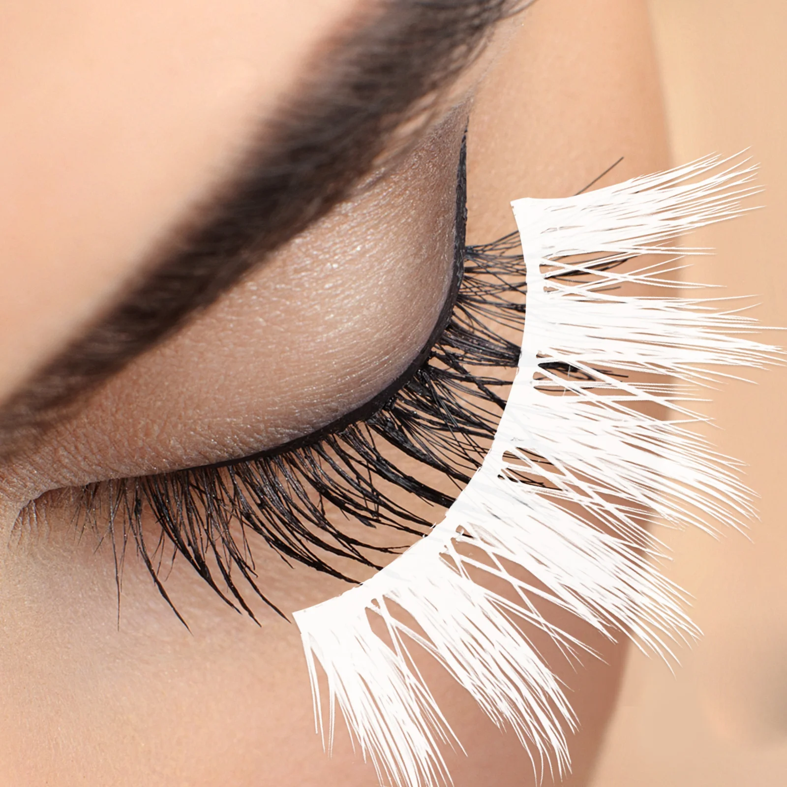 6 قطع رموش صناعية بيضاء طويلة كثيفة رموش صناعية خفيفة الوزن للحفلات اليومية ماكياج كوسبلاي رموش بيضاء