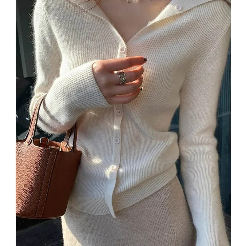 

Women Clothing Temperament Simple V-neck Sweaters Autumn Vintage Slim Comfortable Soft Wool Knitted Cardigan JJ291