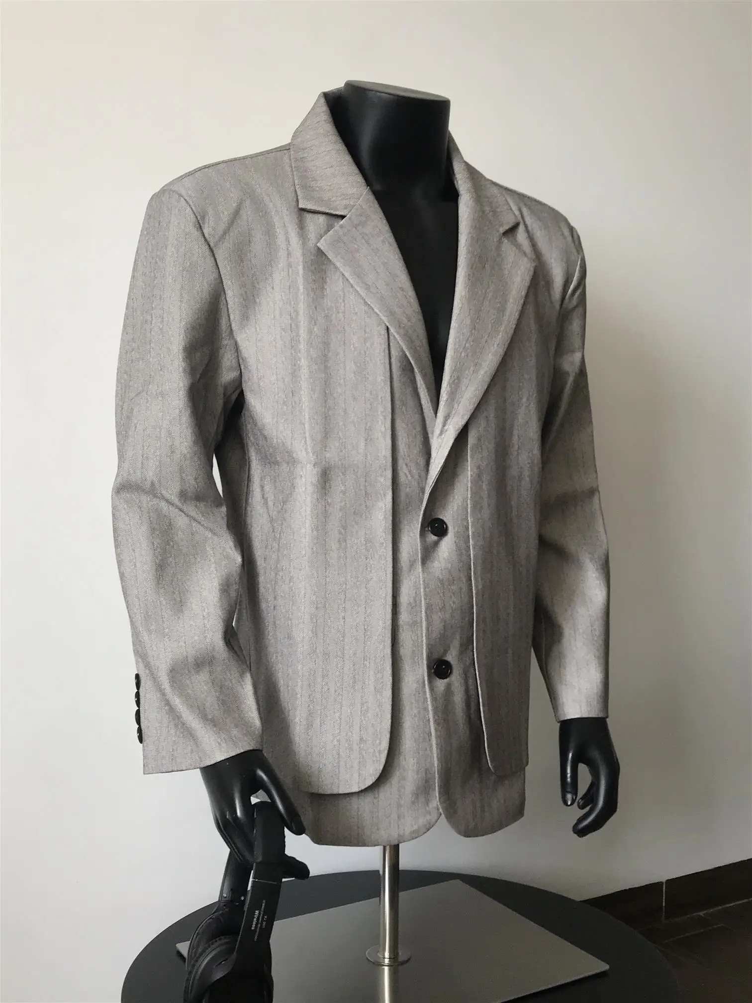 

Мужской костюмный пиджак: повседневный, классический, из полиэстера, с длинным рукавом, в полоску, осенний, модный и элегантный.