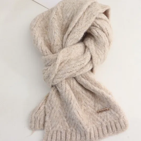 2024 Winter New Wool Scarf High Sense Female Winter New Knitted Thickened Warm Soft Glutinous Alpaca Scarf