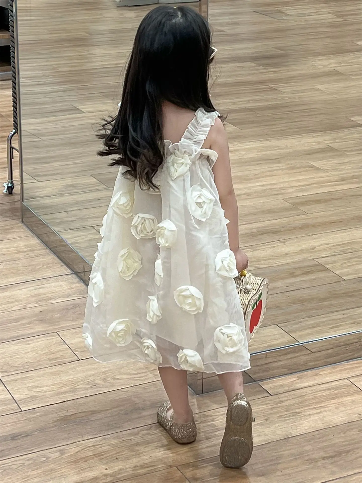 Korean Version of Childrens Clothing Summer Girl 2024 New Rose White High-end Sleeveless Princess Dress Trend