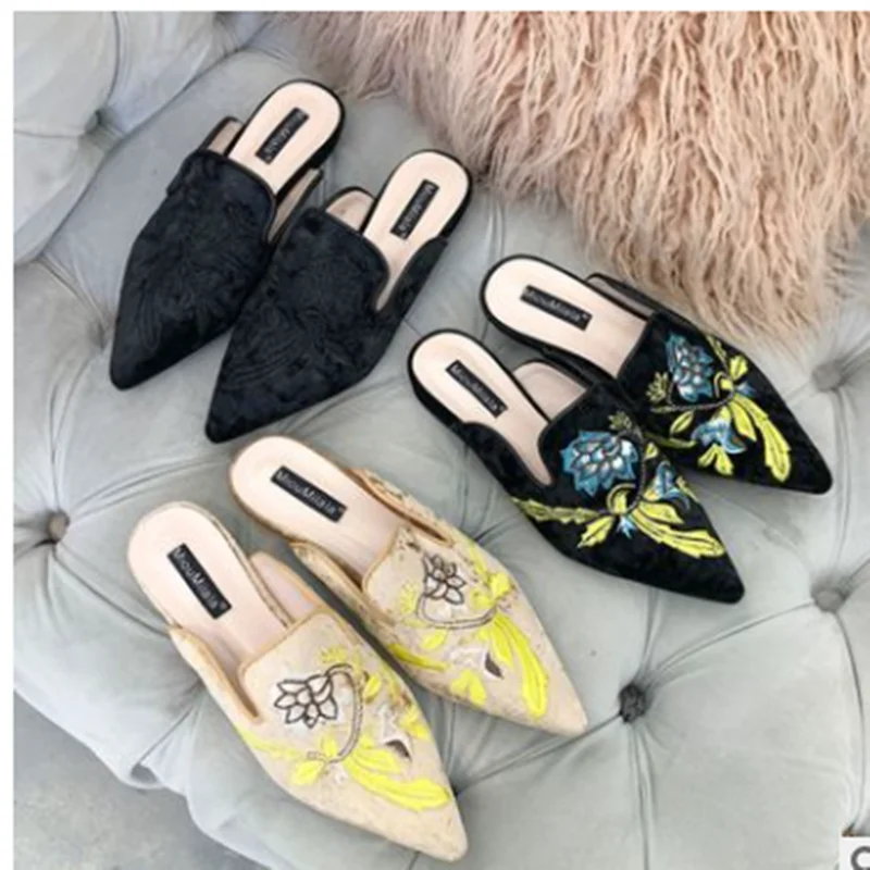 Ladies Embroidery Flowers Slides Closed Toe Slippers Summer Breathable Black Brown Plus Size 35-41 Women Flats 2022 New Arrival