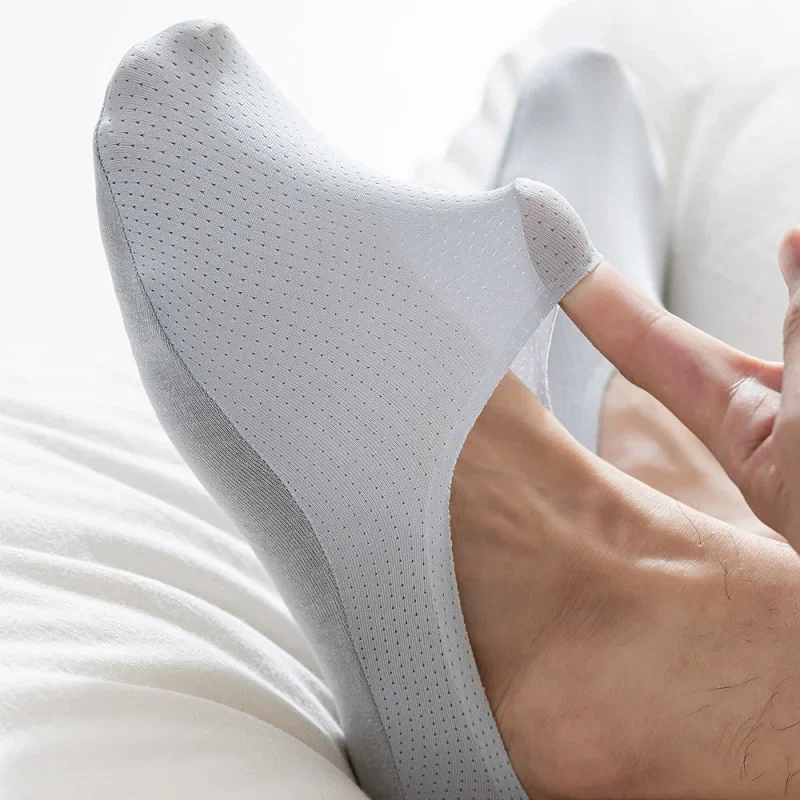 

Men's Socks Summer Breathable Non-Slip Boat Socks Shallow Mouth Invisible Ice Silk Simple Solid Color Sock Mesh