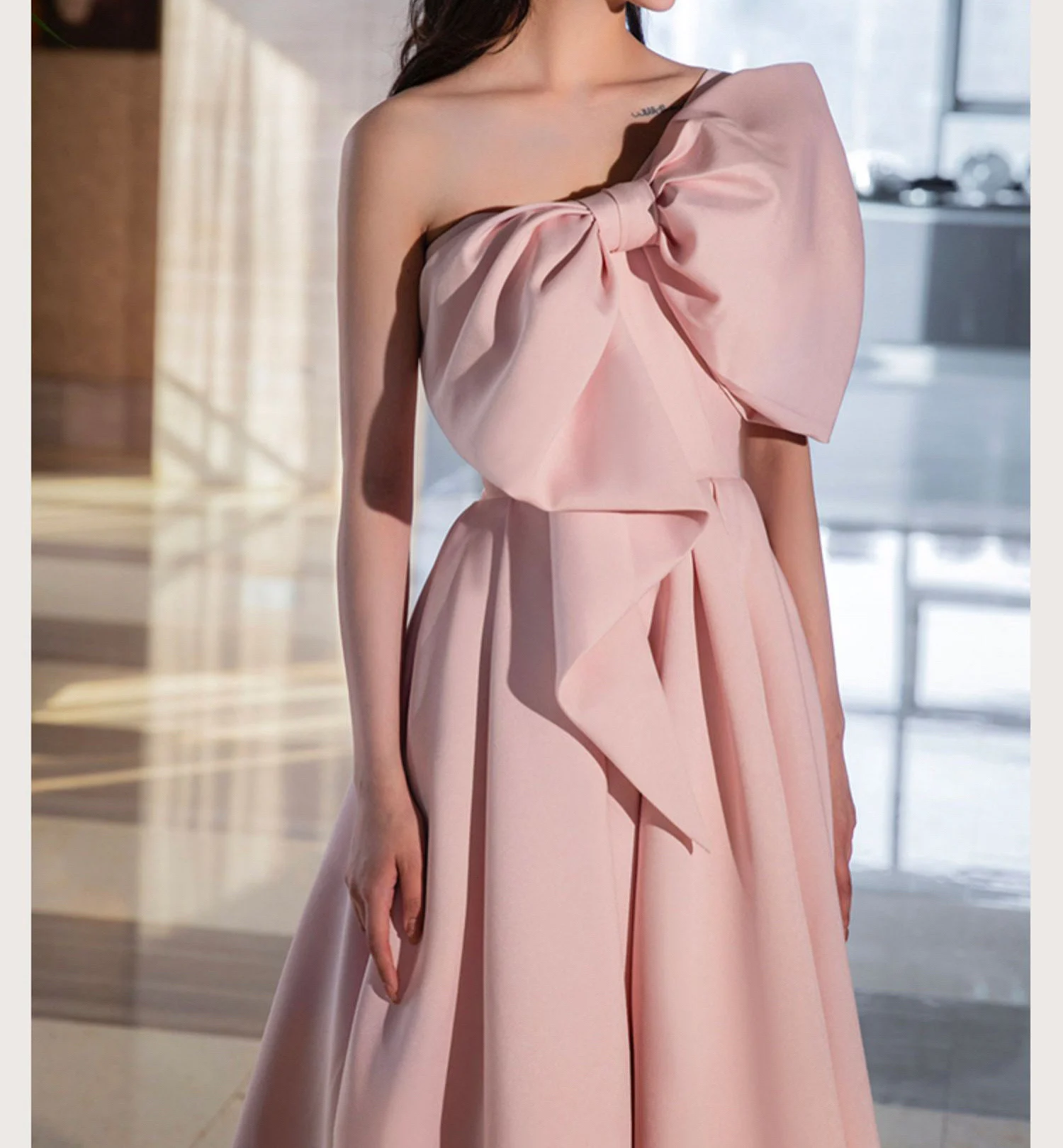 

2022 Pink Satin Celebrity Dresses Big Bow A-Line Elegant One Shoulder Sleeveless Simple Banquet Temperament Evening Gowns New