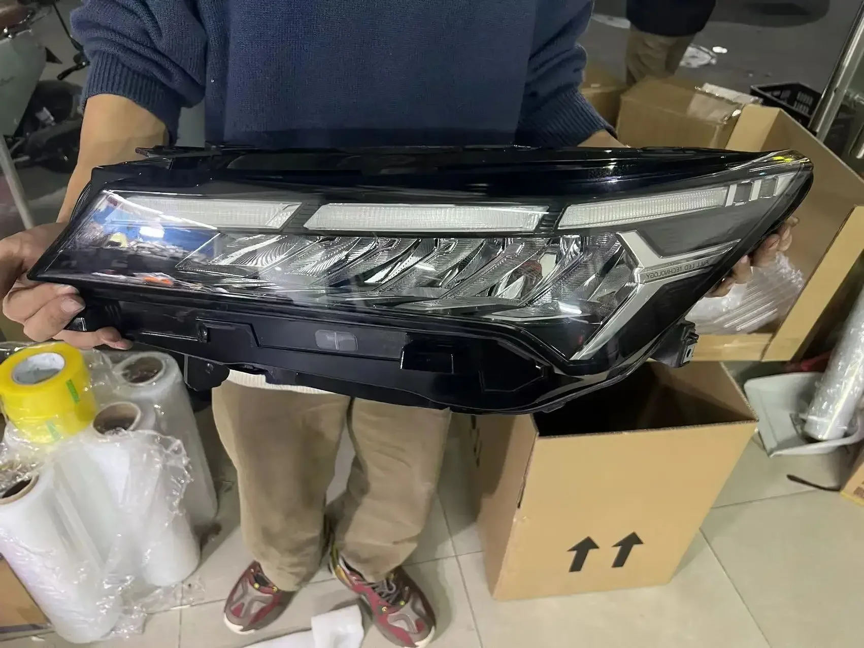 Front Headlight Headlamp for Geely Coolray proton X50 22-24 Daytime running light High low beam Turn signal