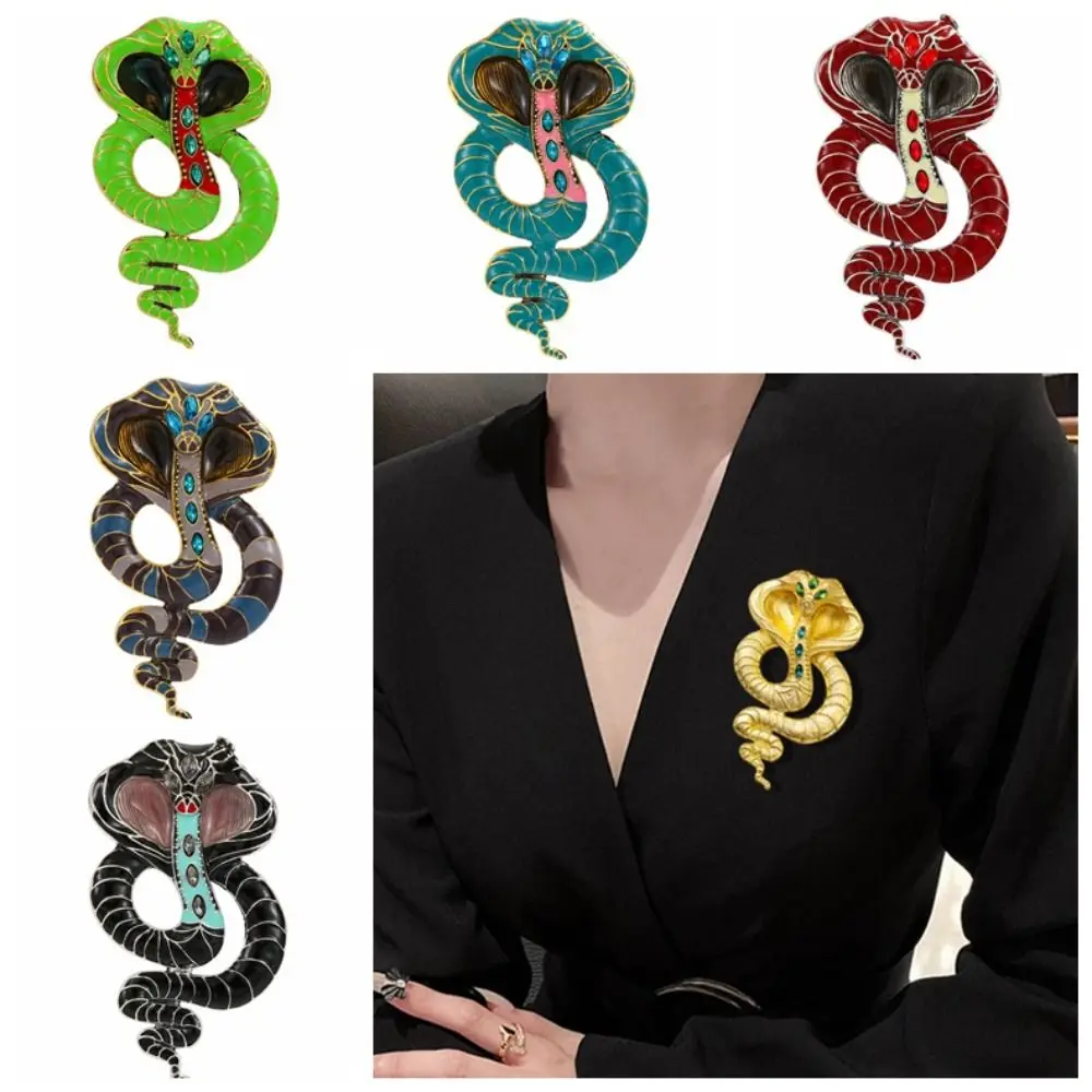 موضة الحيوان حجر الراين الأفعى دبابيس كوبرا ضوء الفاخرة زودياك الأفعى بروش مجوهرات تألق ثعبان التلبيب دبوس معطف