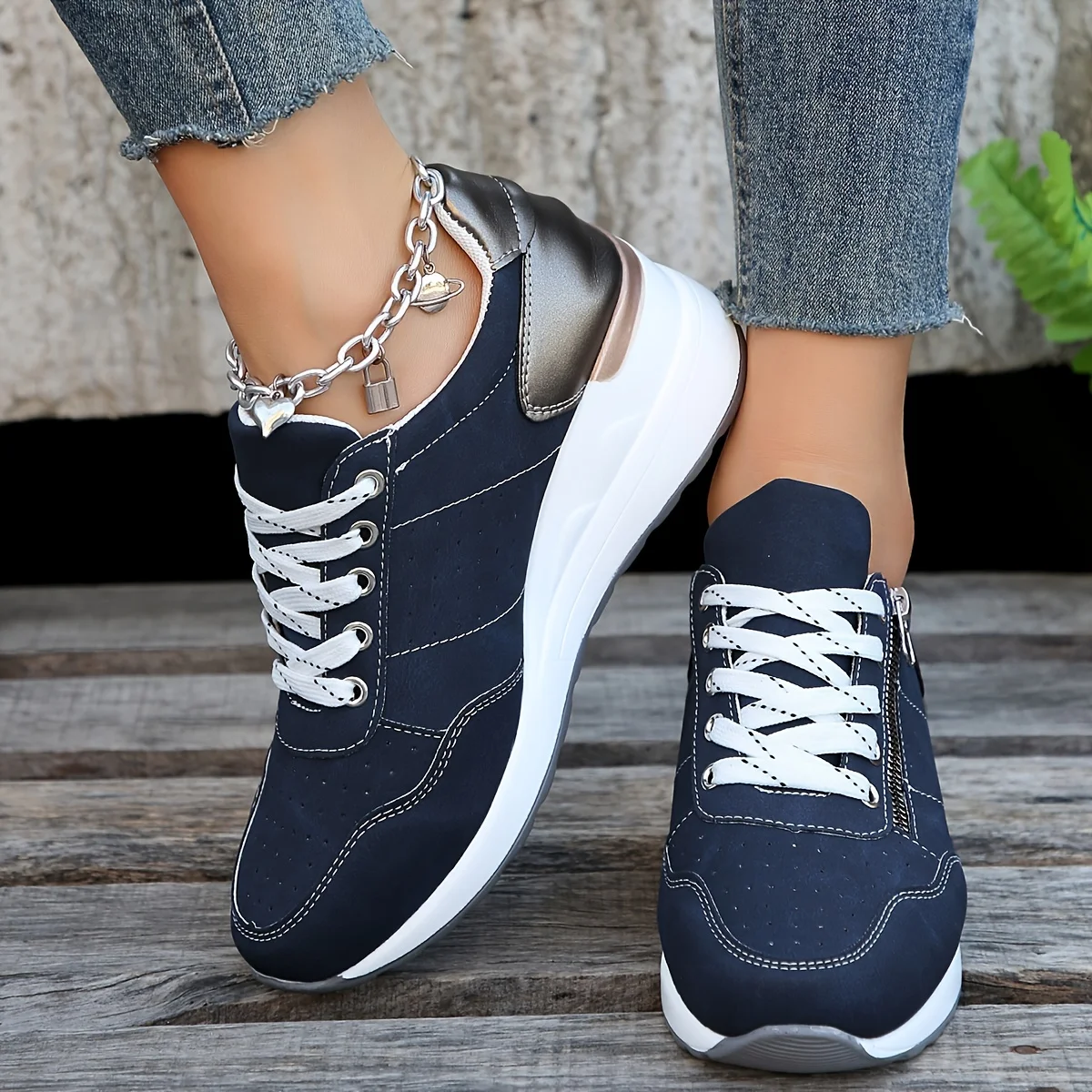 Solid Color Casual Sneakers, Lace Up Breathable Soft Sole Sporty Strainers, Lightweight Low-top Wedge Shoes Sofa living room