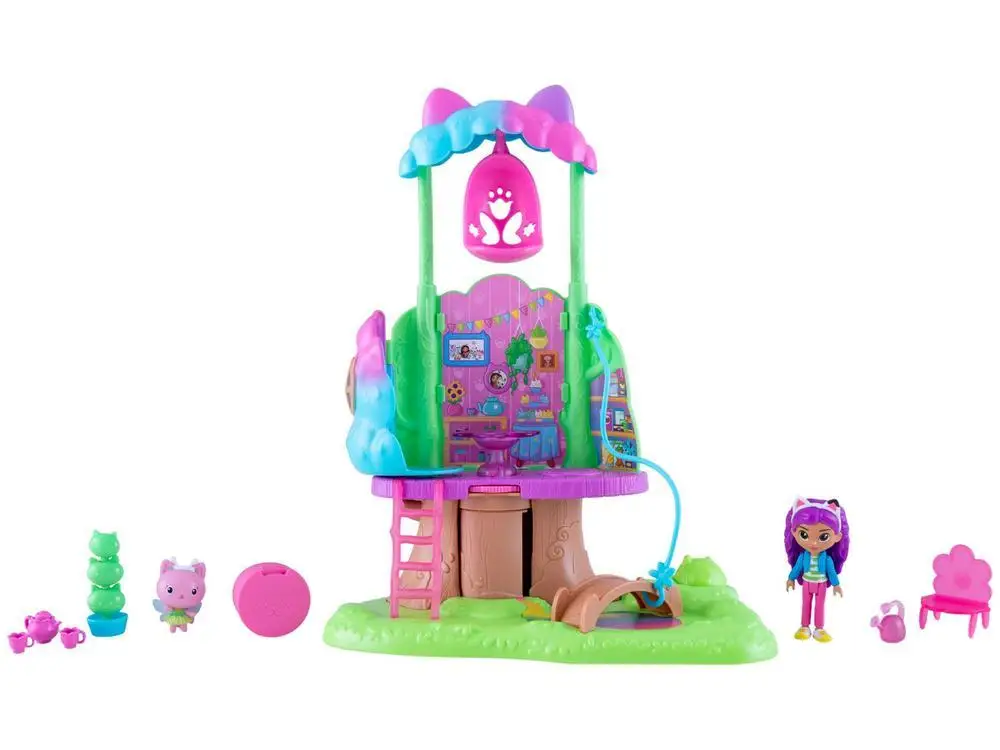 gabbys-dollhouse-kitty-fadinha-con-casa-sull'albero