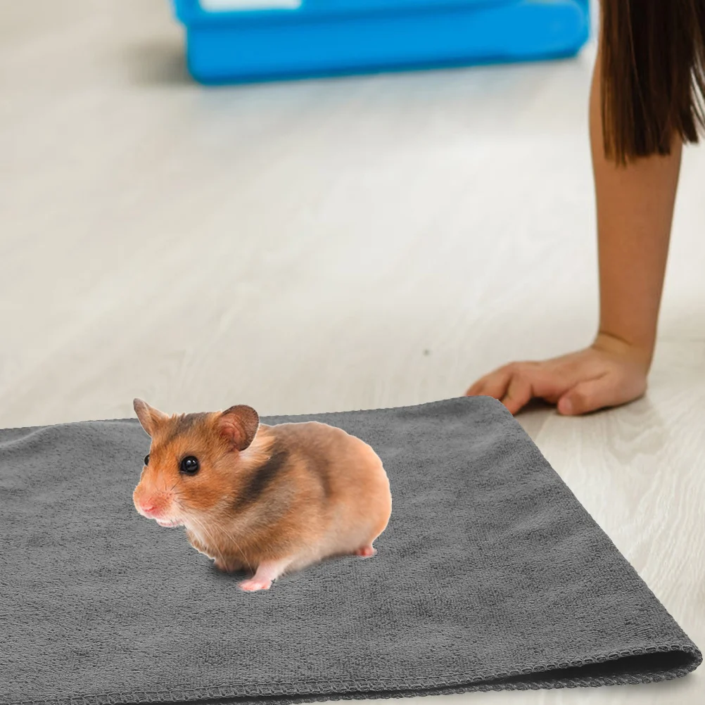 

5Pcs Guinea Pig Bedding Washable Microfiber Blankets Cage Liners Pet Sleeping Mat Reusable Small Animal Supplies