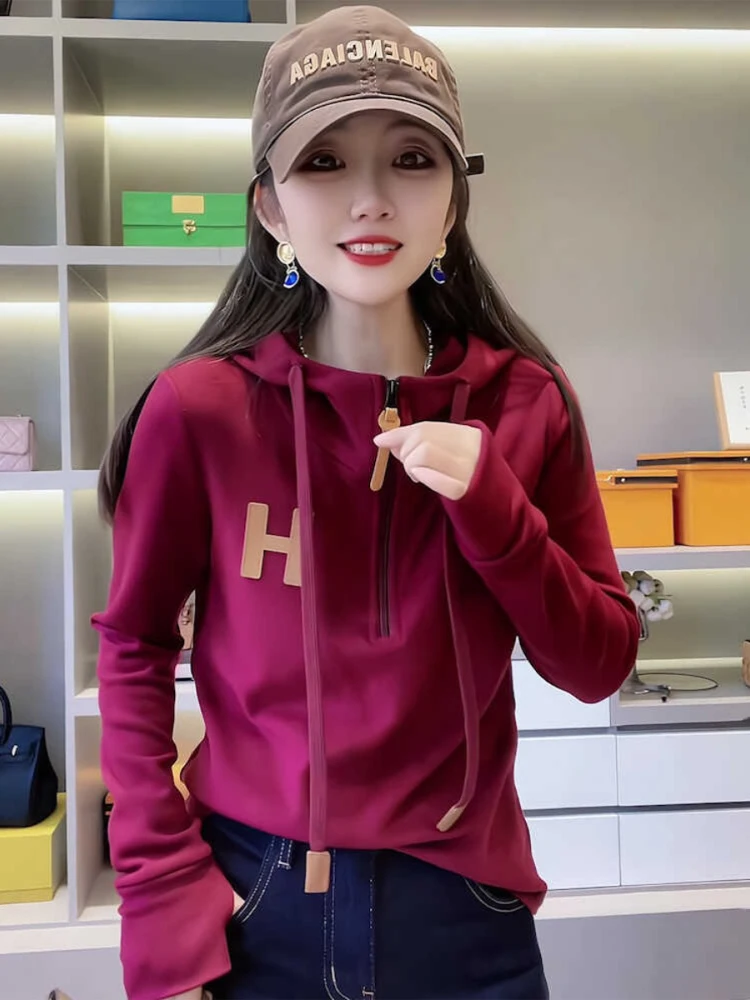 レッド両面 Fce フード付き Dstring スウェットシャツ女性のスリムフィットファイオナブル秋の新しい Sle カジュアル快適なトップ