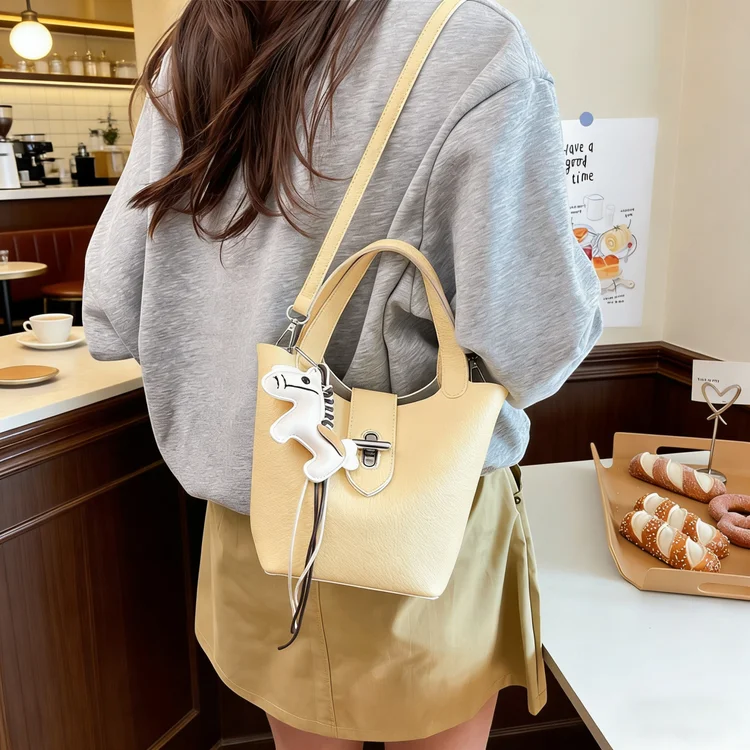 

Элегантная винтажная сумка для подгузников для женщин, роскошная сумка через плечо, минималистичная дизайнерская кожаная сумка-тоут для шопинга и поездок на работу.