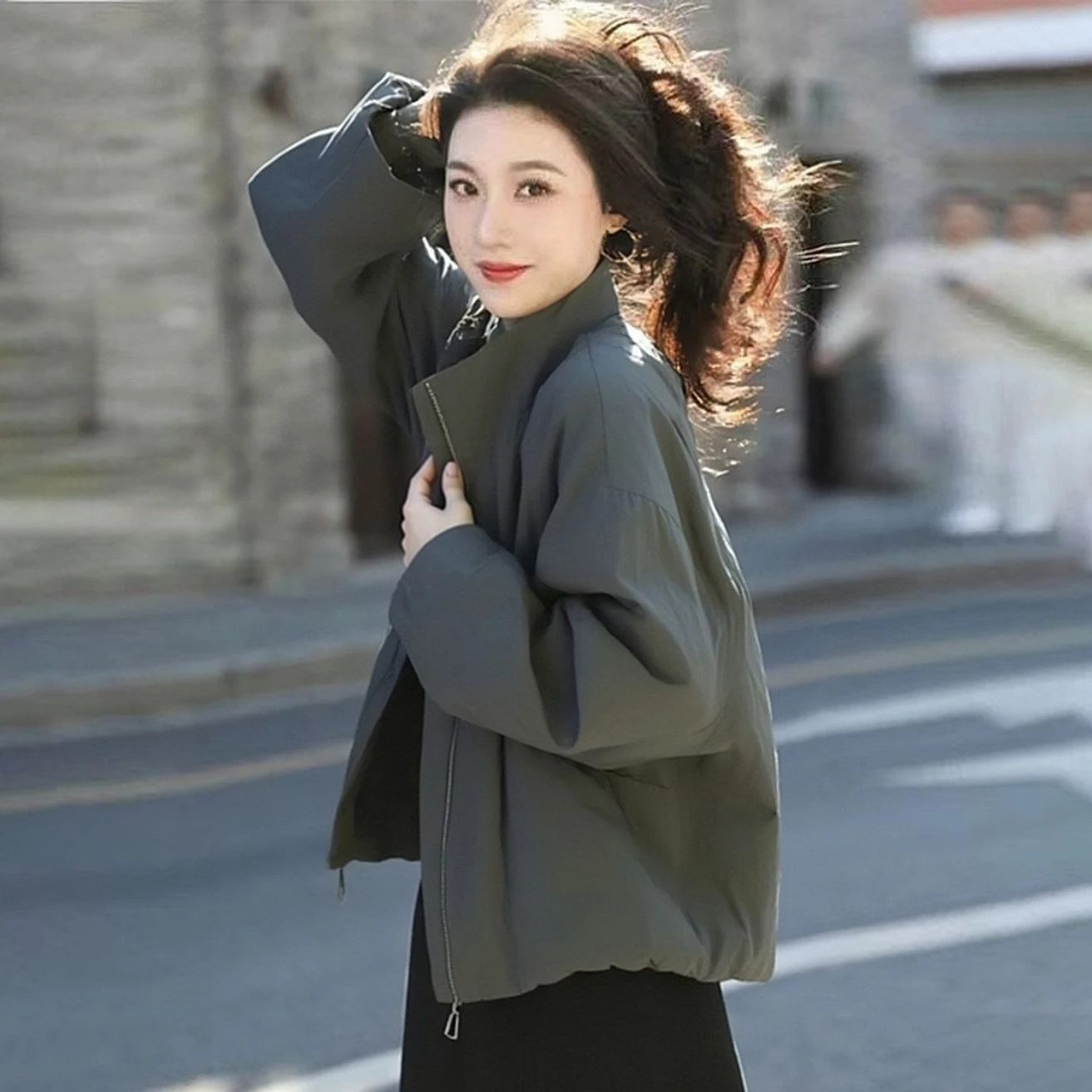 Stand Collar Loose Short Windbreaker Jacket Women Oversized Zip‑up Elastic Hem Casual Oversized Streetwear Windproof Outerwear