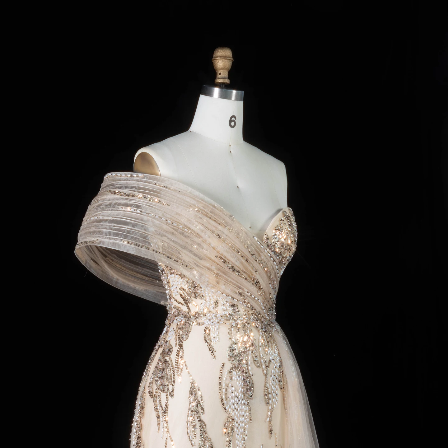 Sharon Said Luxuriöses Champagnerfarbenes One-Shoulder-Abendkleid mit Perlen und Tüllschleppe, Partykleid für Damen SS136, Maßanfertigung – Detail 7