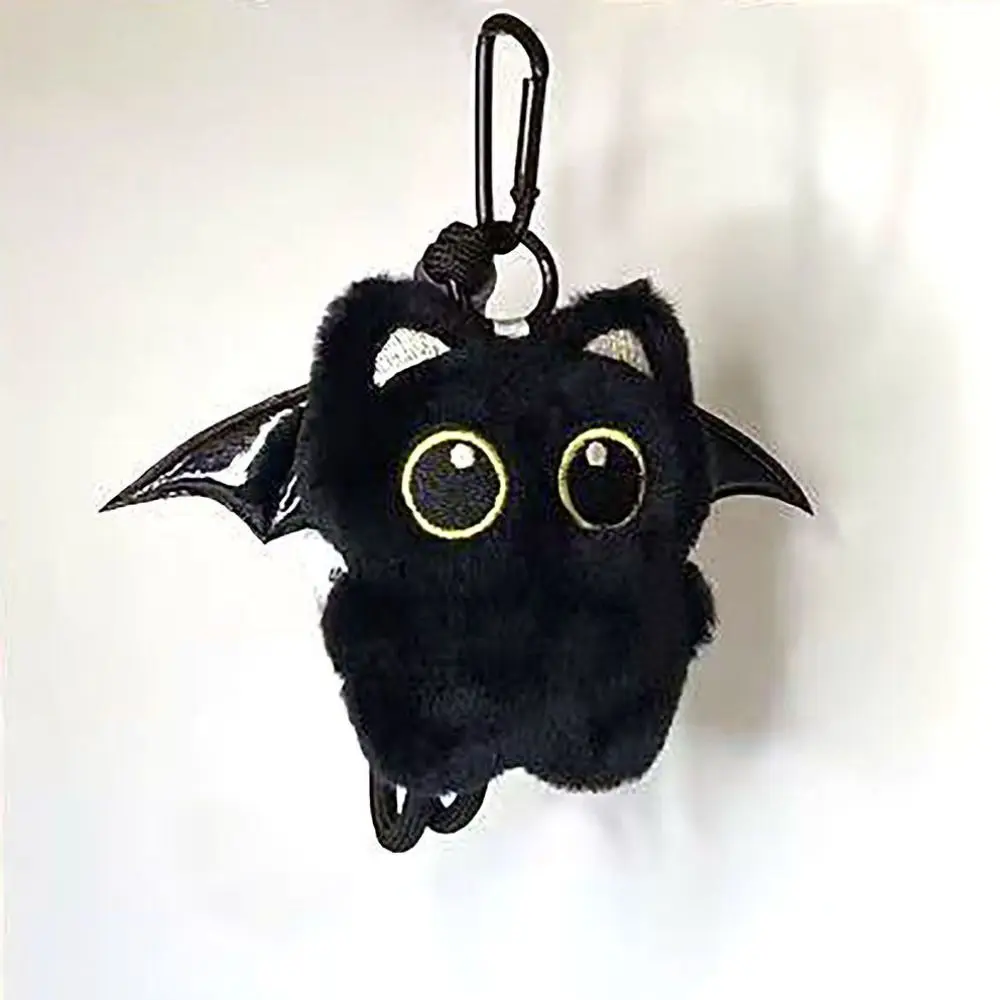Nuevo llavero de muñeco de peluche de gato negro de pez de alta calidad, babero de fresa, bolso de muñeca, colgante, alas, llavero de coche, decoración de bolso escolar