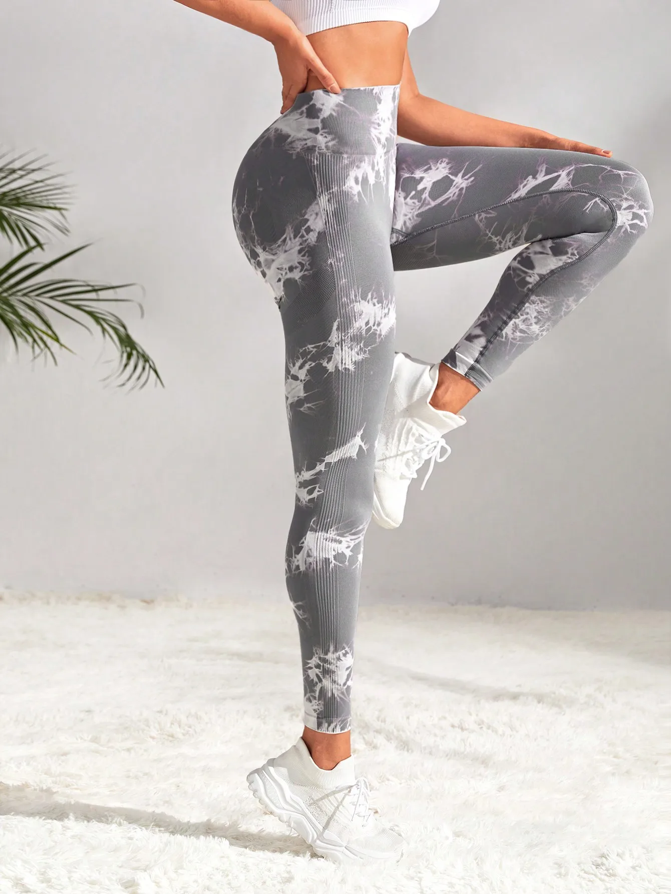 Autumn and Winter Peach Hip Yoga Pants Sports Riding Pants Quick Dry Yoga Clothes High Waist Tight Fitness Pants