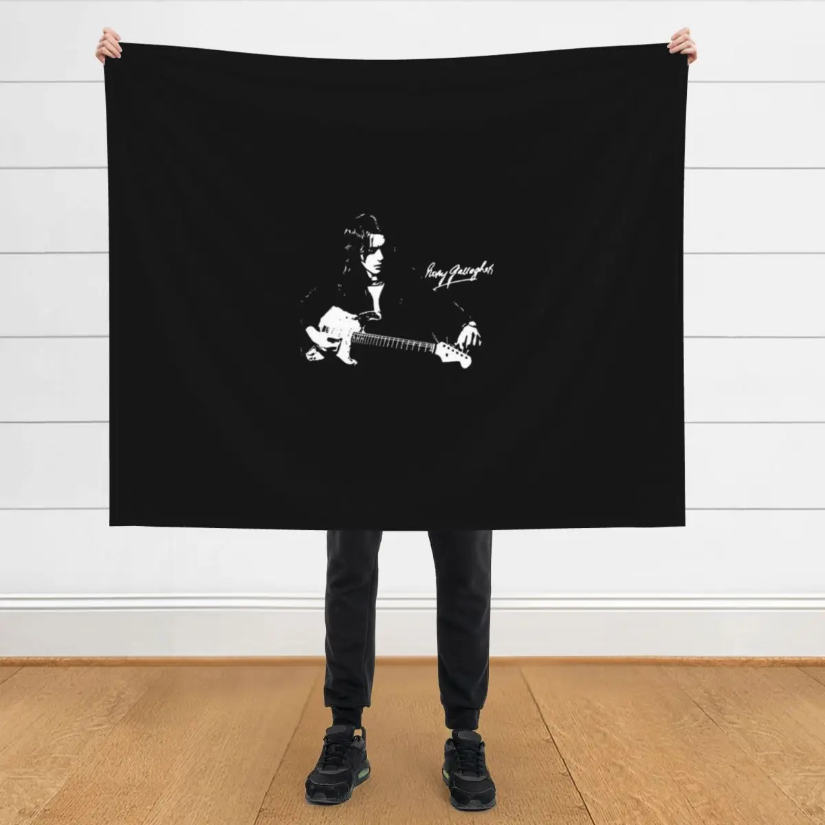 

rory gallagher Essential T-Shirt Throw Blanket Polar Bed covers Nap Blankets