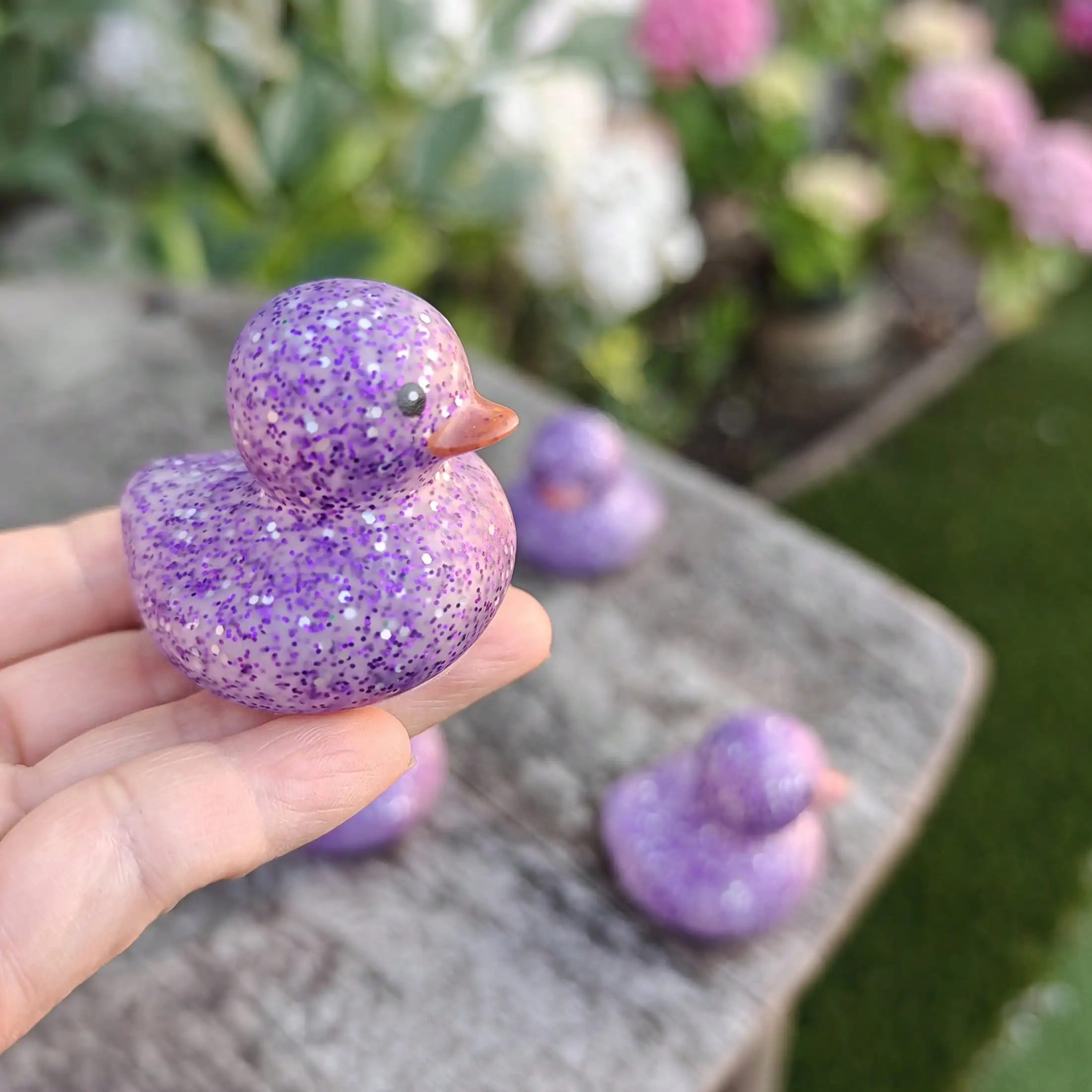 

1 Purple Sequined Squishies Duck, Shiny And Bright, Perfect For Halloween Costumes And Bathroom Decoration