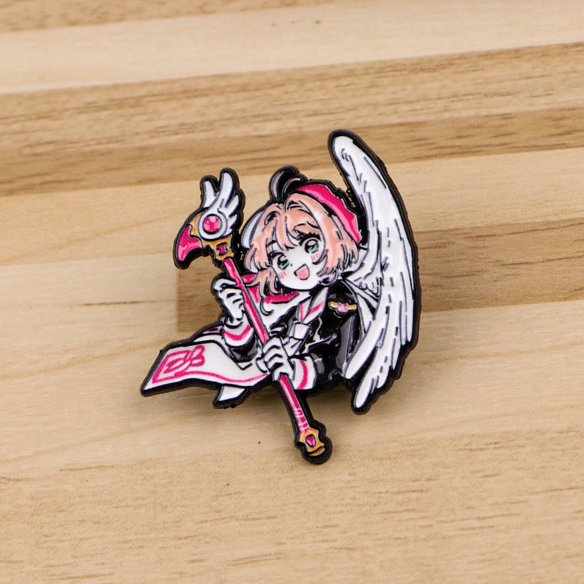 Sevimli Anime Sakura yaka iğneler sırt çantası için sevimli emaye Pin kızlar kadın broş Metal rozetleri takı aksesuarları