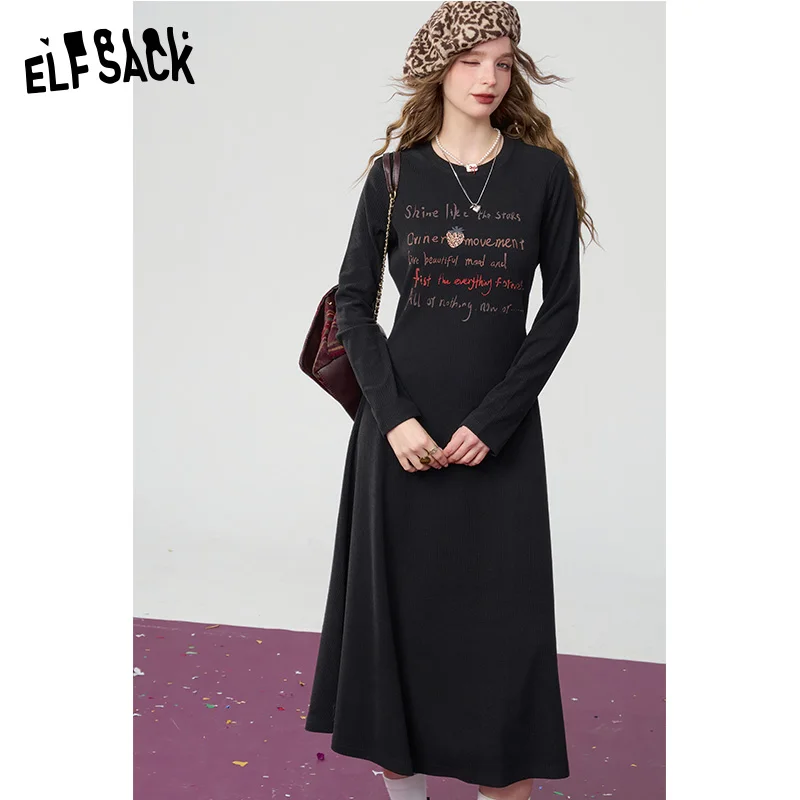 ELFSACK 2024 Winter New Arrivals Strawberry print black versatile knitted long dress for women with a cinched waist and round ne