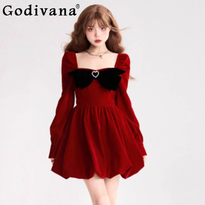 

Girl Autumn Winter New Sweet Bow Velvet Red Long Sleeve Dress Christmas Age-reducing Square Neck Princess A-line Short Dresses