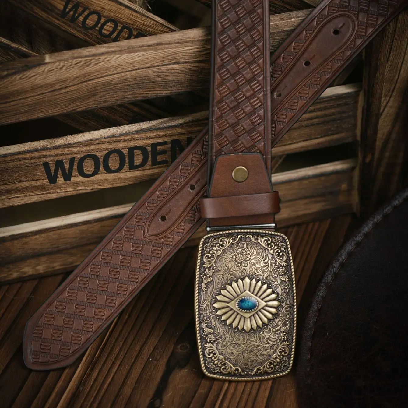 Ein lässiger Retro-Gürtel im Western-Stil für Herren und Damen! PU-Ledergürtel mit Metallschnalle, geeignet für den täglichen Arbeitsgebrauch – Detail 2