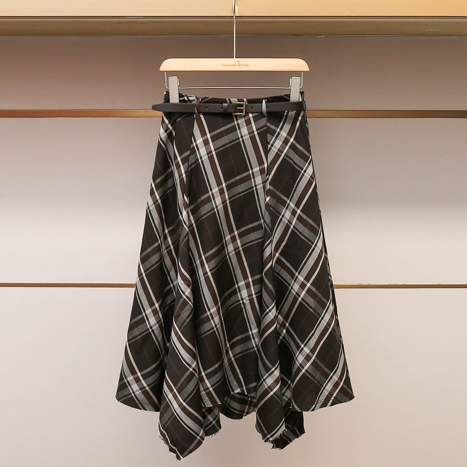 

Длинная асимметричная юбка в клетку с высокой талией, винтажная, женская, премиум-класса, из зимней коллекции, коричневого цвета, с цветовыми блоками