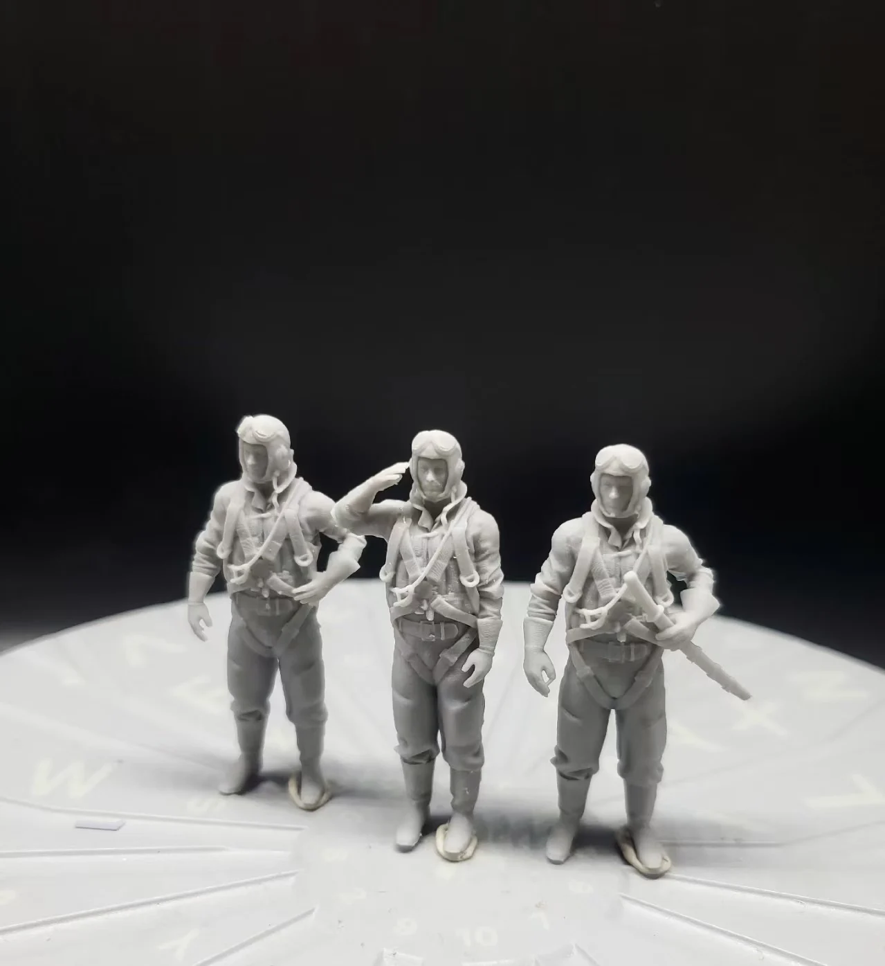 Miniature model 1/35 ww 2  japan japanese  pilot  soldiers 3pcs/set
