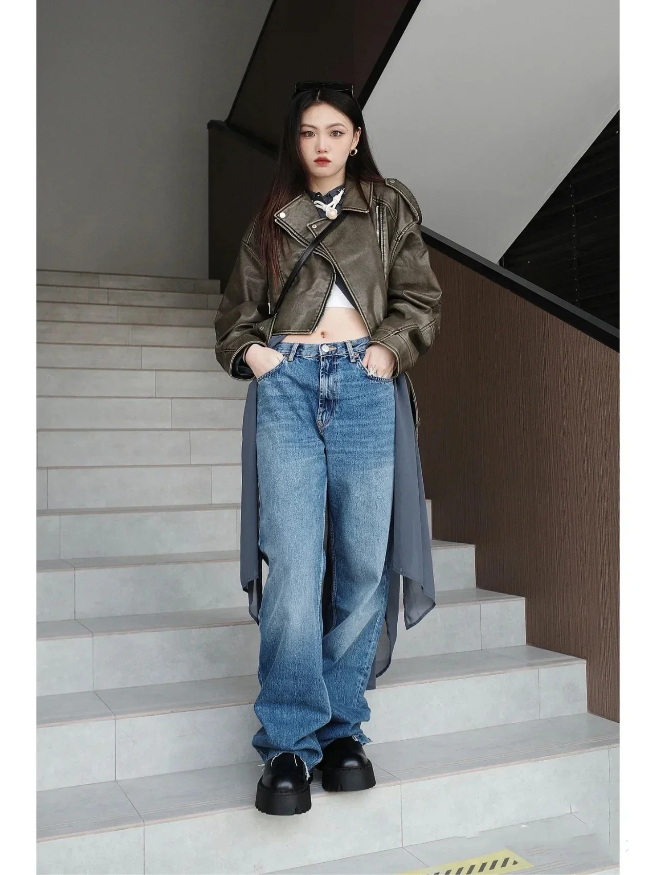 Women Leather Jacket 2023 New Lapel Belt Long Sleeve Zipper Pockets Lady Short Coat Femmle Fashion Motorcycle Leather Coat
