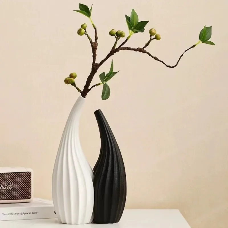 CAPIRON 2pcs Abstract Couple Ceramic Vase for Pampas Grass White Black Nordic Modern Art Tabletop Home Decoration Accessorie
