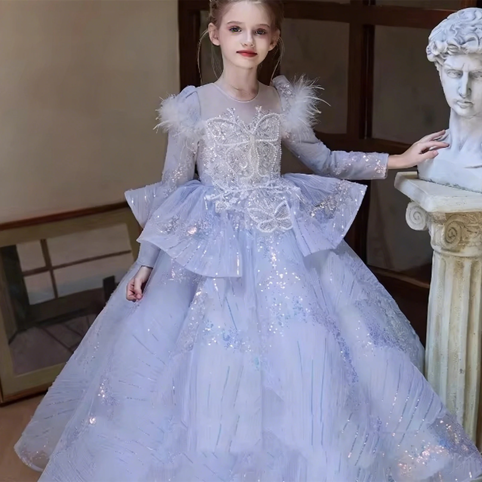 

Customized Blue Purple Flower Girl Dress For Wedding Glitter Beading Long Sleeve Luxury Kids Birthday Party First Communion Gown
